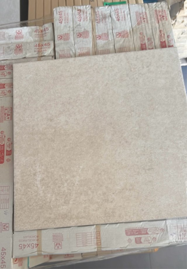 Porcelánico 45×45